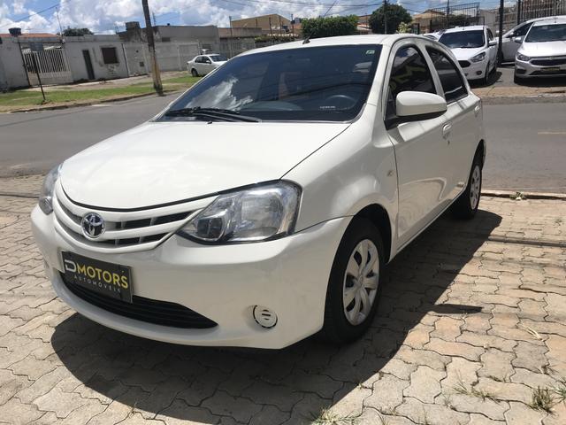 Toyota Etios 1.3 HB X - Foto 10