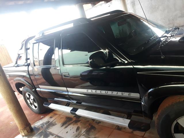 Vende-se chevrolet S 10 *)