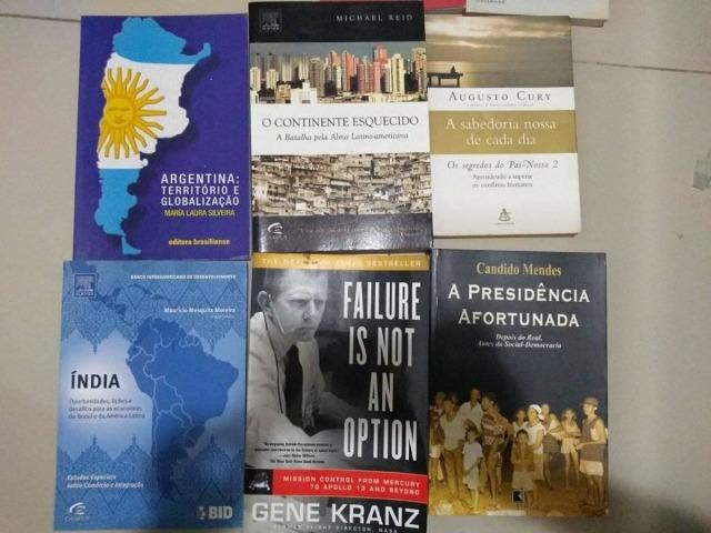Livros diversos - Foto 2