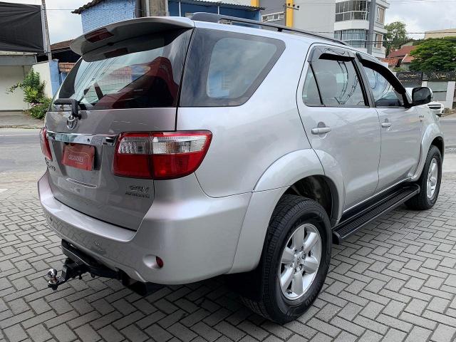 HILUX SW4 2010/2011 3.0 SRV 4X4 7 LUGARES 16V TURBO INTERCOOLER DIESEL 4P AUTOMÁTICO - Foto 12