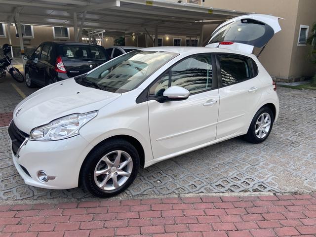 Peugeot 208 active 1.5 2014 (única dona)