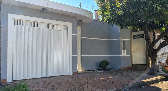 Casa 3 dormitórios no Jd Ouro Branco