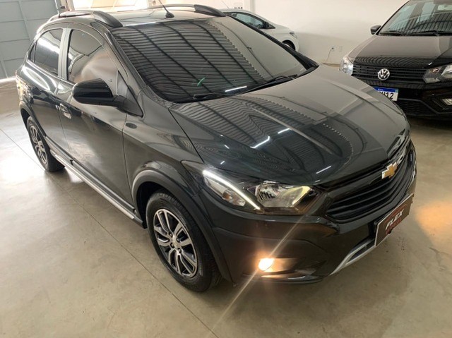ONIX 2018 1.4 -ACTIV  VERSÃO ESPECIAL  EM PERFEITO ESTADO!
