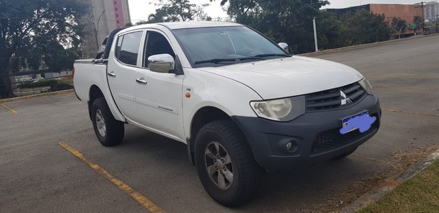 MITSUBISHI L200 TRITON