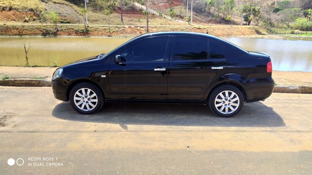 POLO SEDÃ 1.6 2008