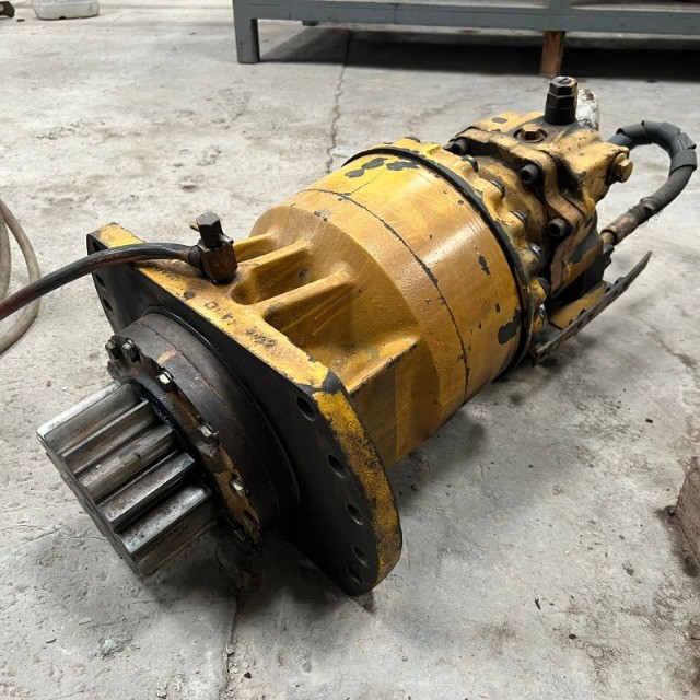  Motor de giro para escavadeira PC200 komatsu  - Foto 2