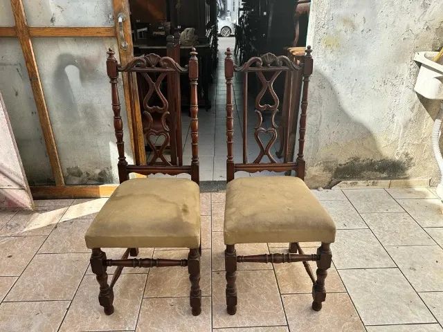 Par De Cadeiras Em Cerejeira
