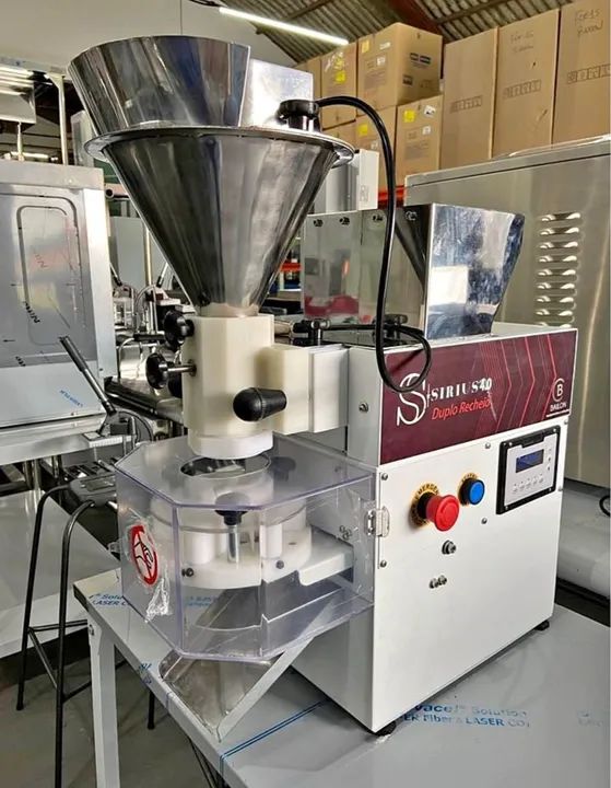 Máquina de salgados siriús com e sem recheio (Alef)