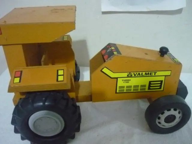 Trator Valmet Brinquedo Leia Descrição  - Foto 3