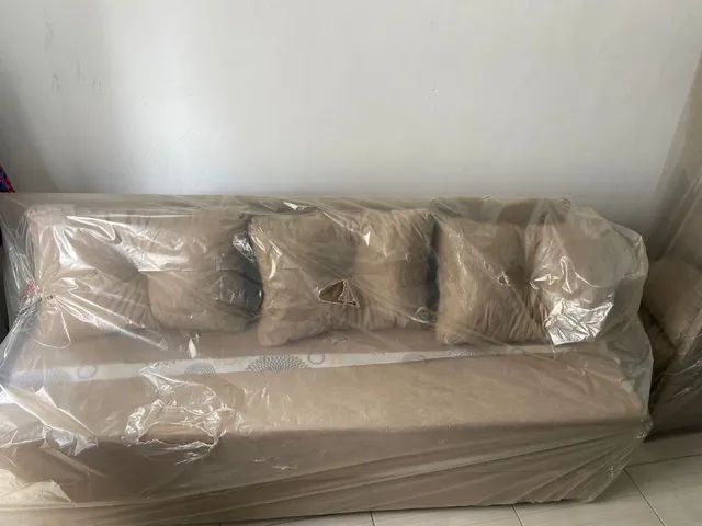 Sofácama acompanha 3 almofadas 