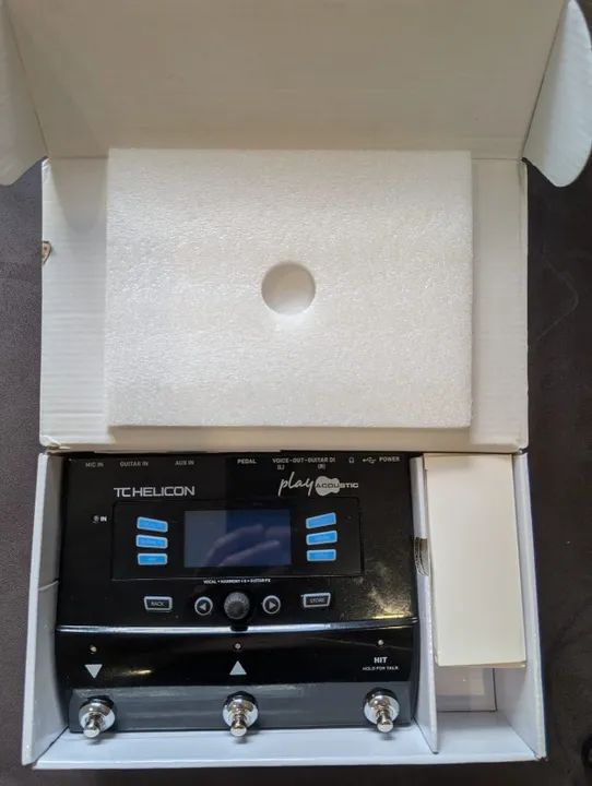 Pedal De Efeito Tc Helicon Voicelive Play Acoustic Preto Todo