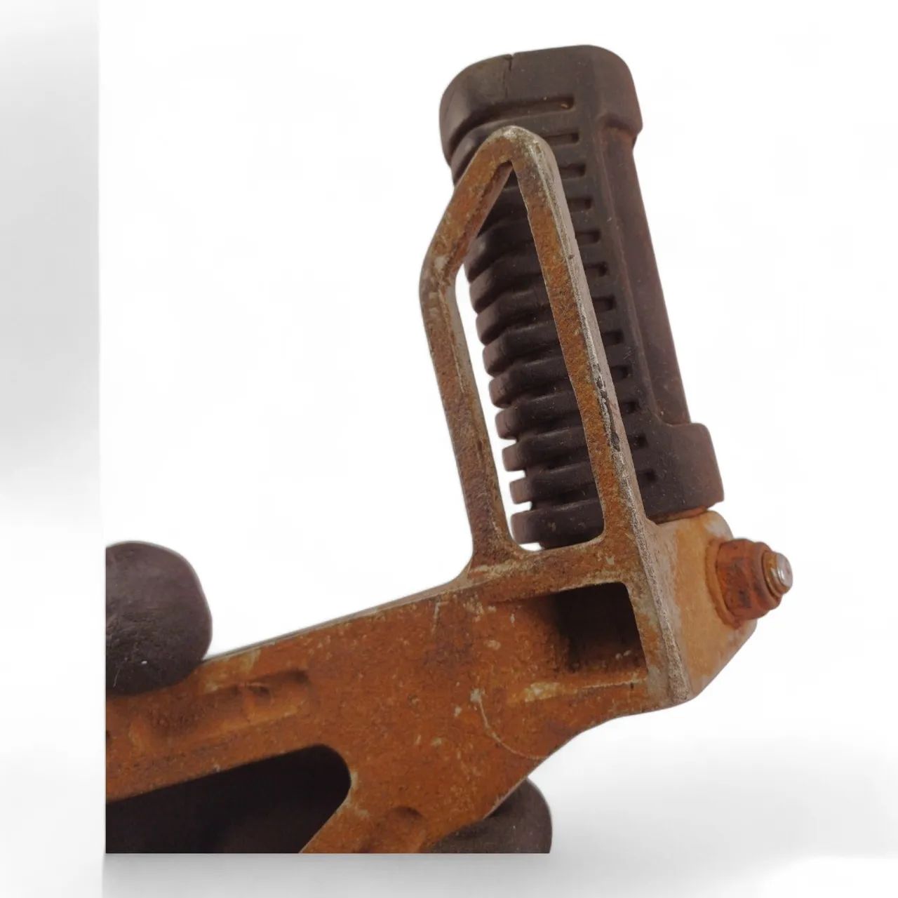 Bacalhau Traseiro Direito Honda Nx 400 Falcon 2004 - Foto 3