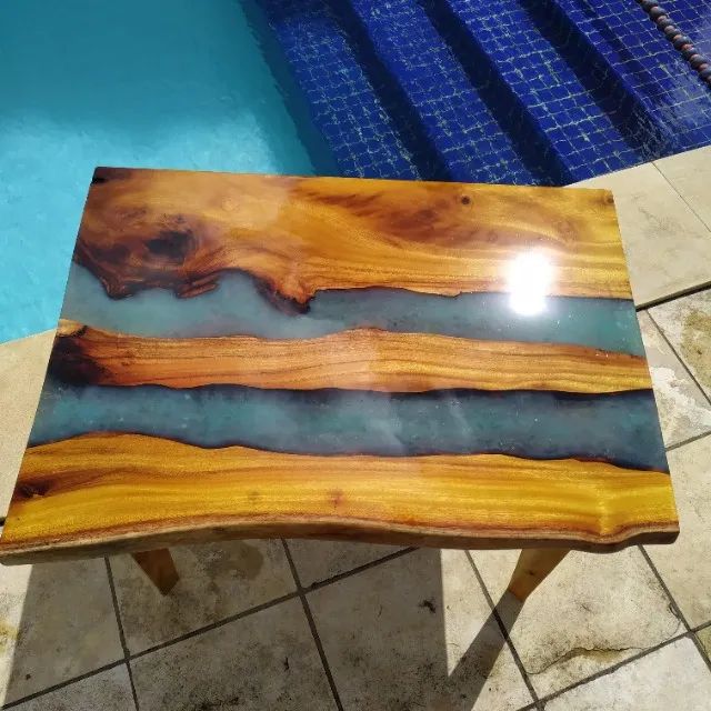 Mesa de jantar em madeira resina - Foto 2