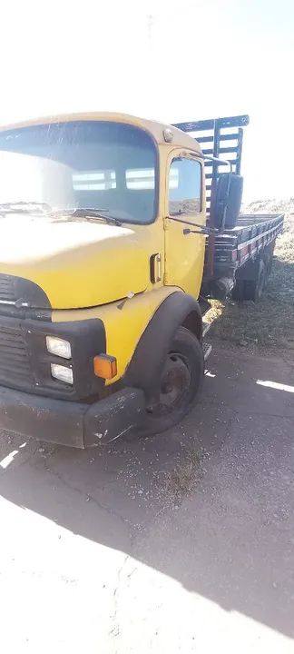 Mercedes 1313 carroceria de madeira  - Foto 4