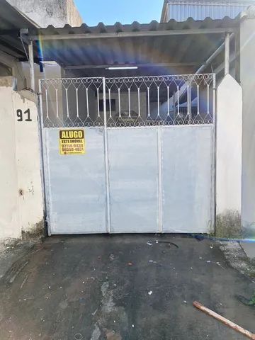 Casa 1 quarto com garagem 