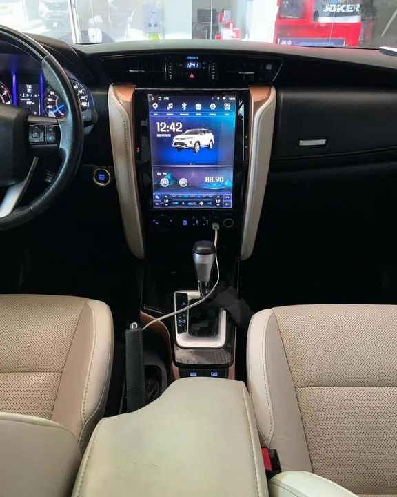 Tesla sw4 Android 12.1 POLEGADAS 