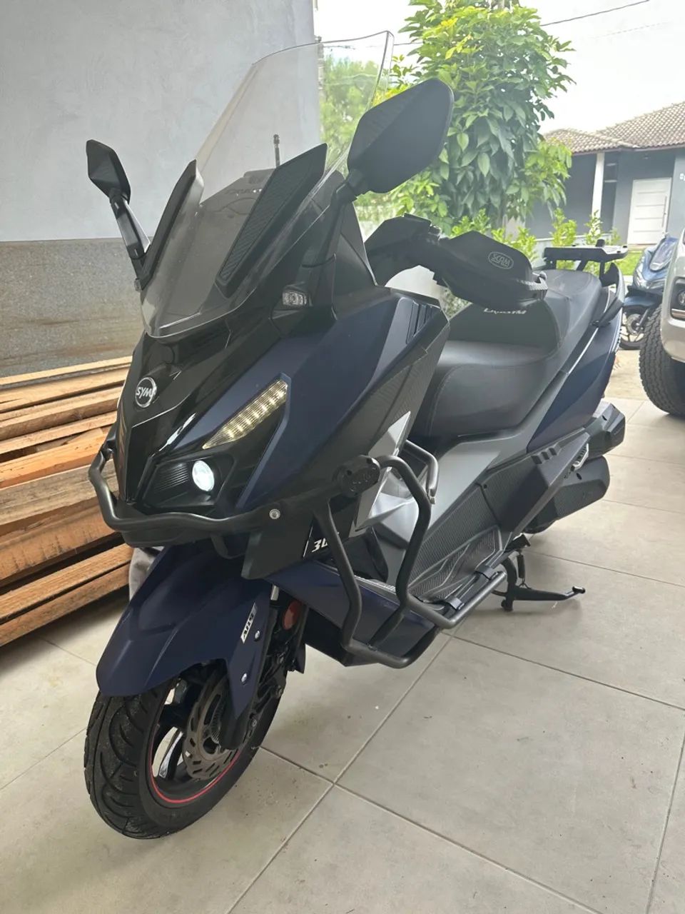 Moto scooter dafra cruisym 300 2022/2023