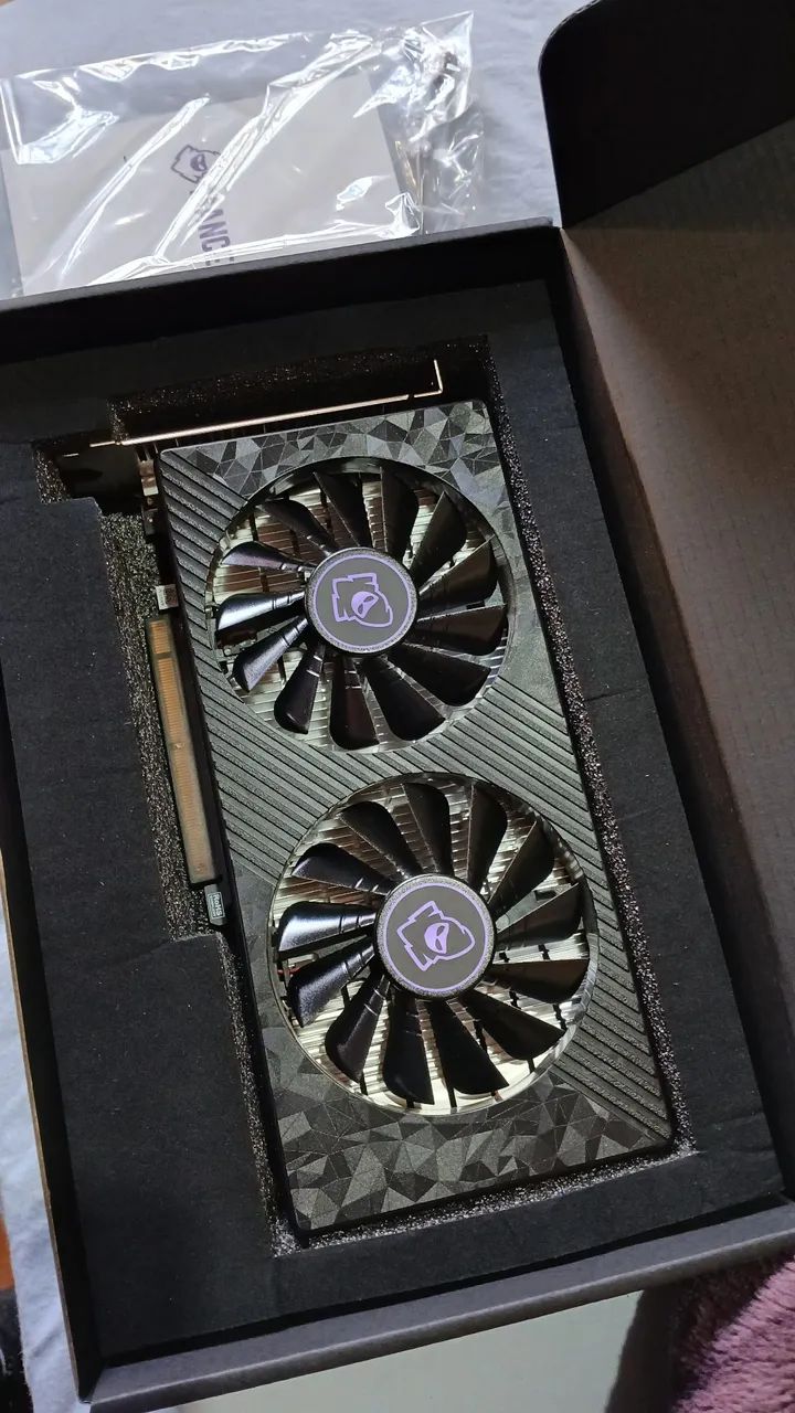 RX 590 8GB NOVA Placa de Vídeo Gamer - Desempenho Impecável!