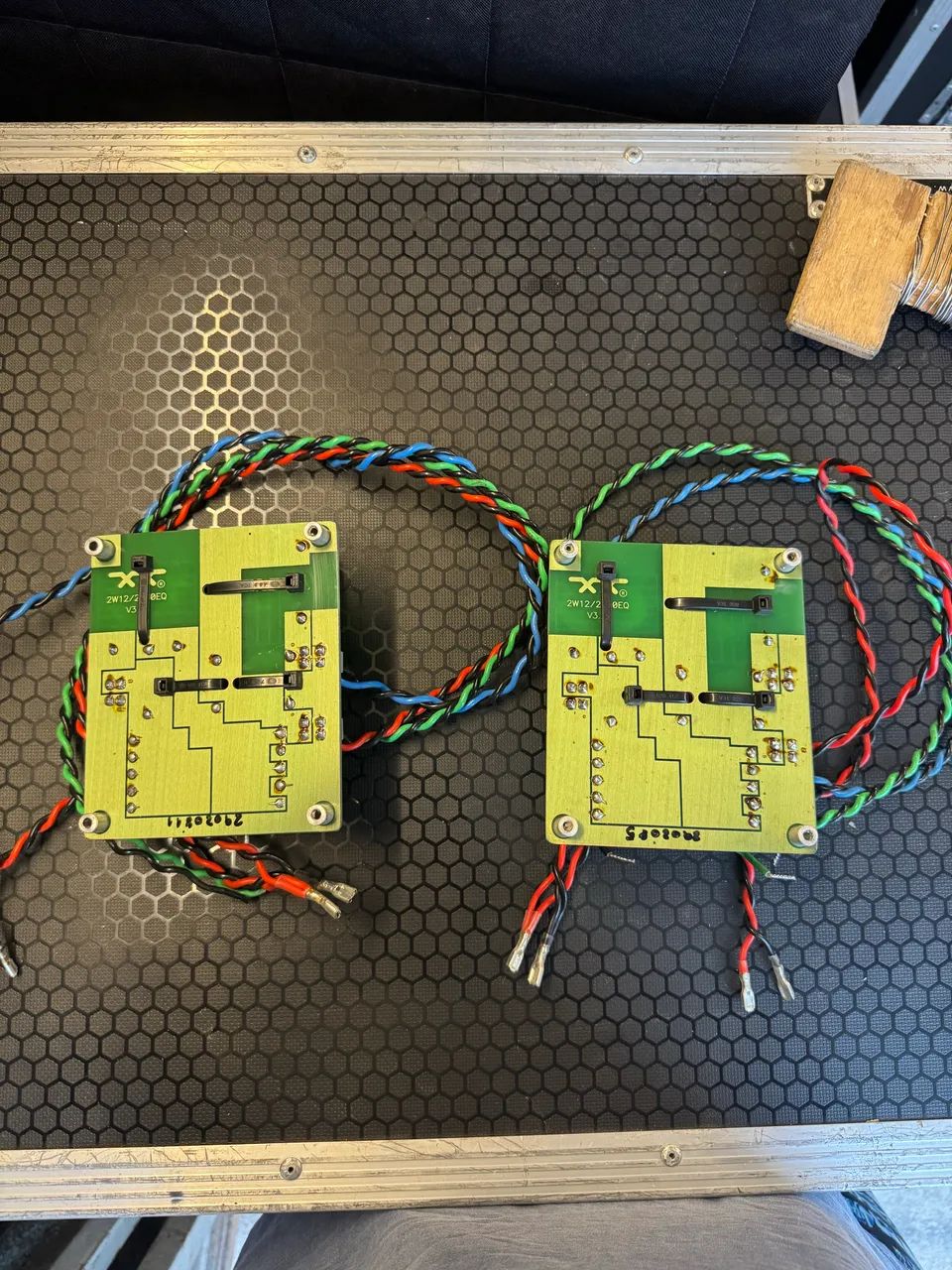 2 divisor de frequência EAM 2w12/2000eq64308568790145123