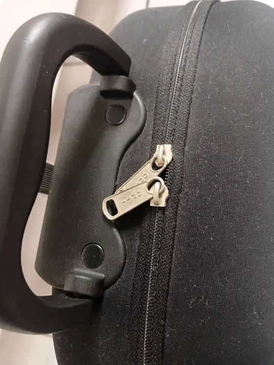 Mala de Viagem Avon - Preta - Foto 4