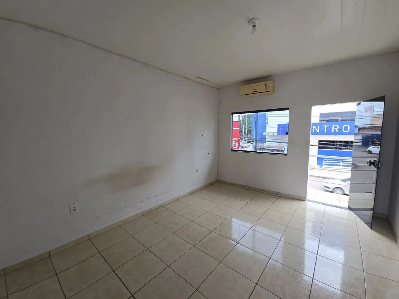 Apartamento Com 1 Dormitório disponível. Aluguel de R$1000,00, em frente a Faculdade São L