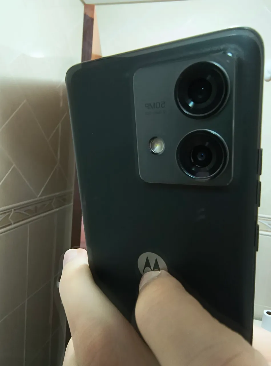 Edge 40 neo