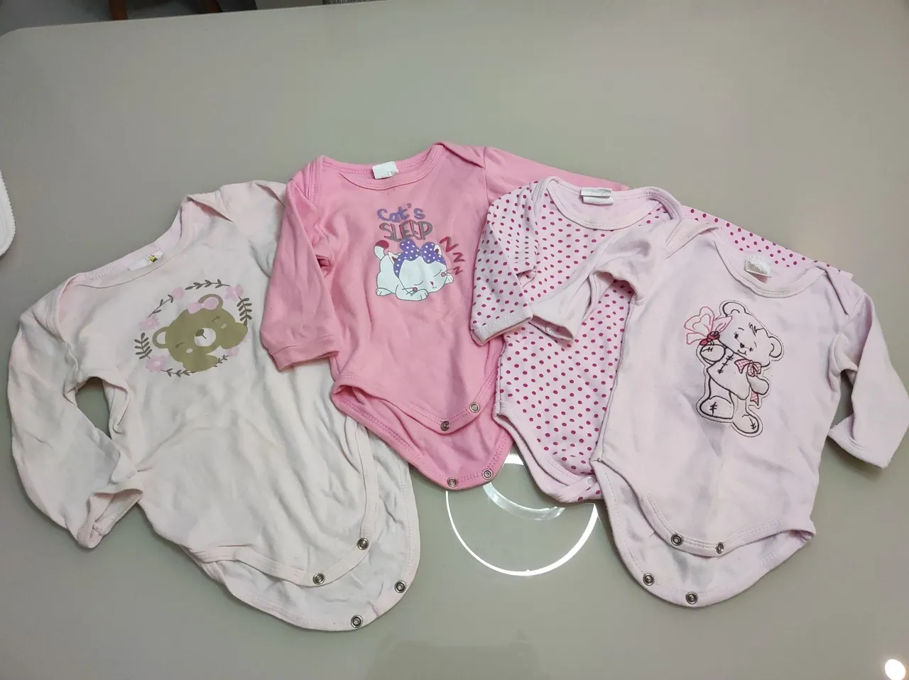 Bodies de bebê menina rosa - kit com 4 usados, 20 reais