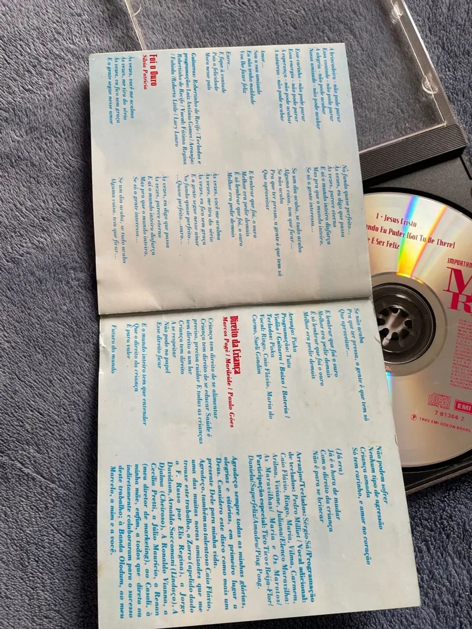 CD - Ma. Imporante Ser Feliz ( Canadá)  - Foto 6