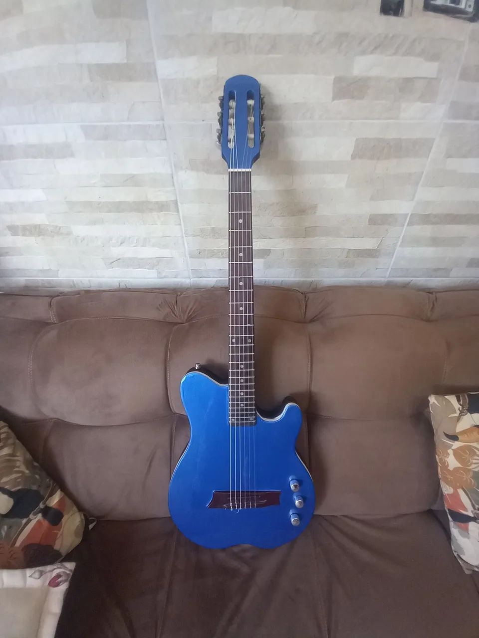 Violão flet nailon elétrico azul (Luther)