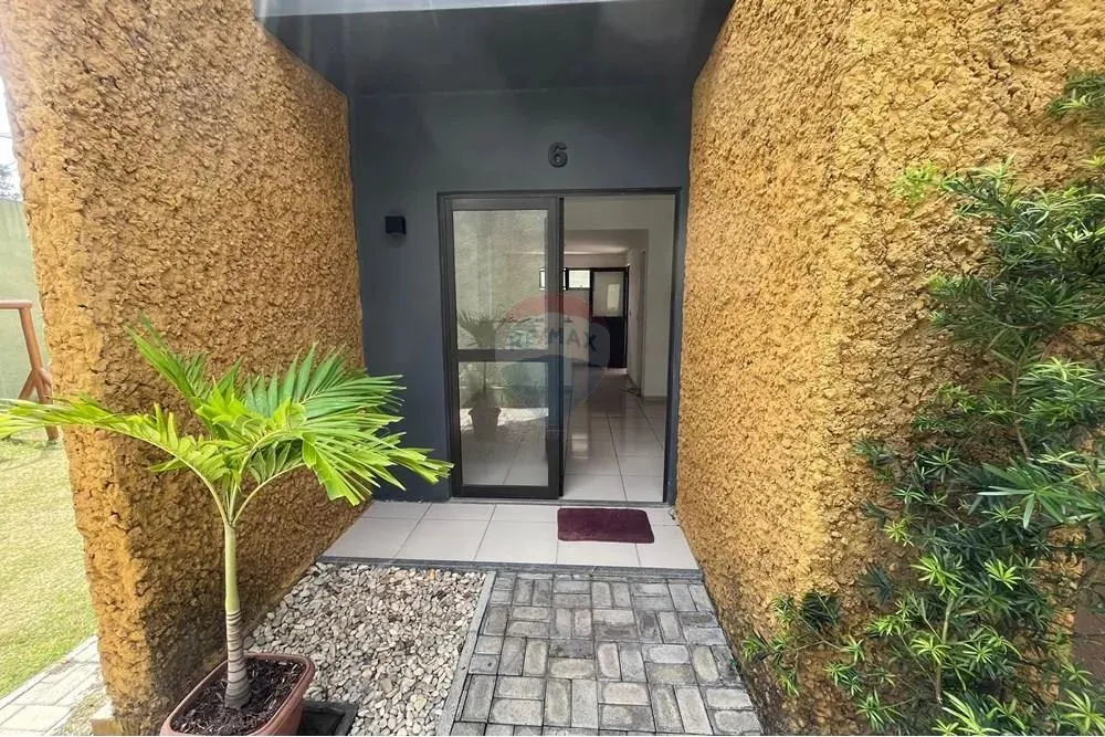 "Linda Casa em Condomínio para Aluguel no Passaré no Cond. Vila Monaco III"