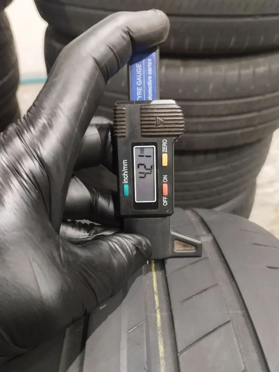 Pneu 195/55/15 Goodyear Eficient Grip - mais que meia vida - 195/55 R15 - Foto 5
