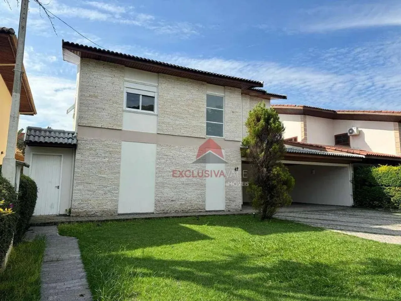 Casa com 4 dormitórios à venda, 300 m² por R$ 2.980.000 - Conjunto Residencial Esplanada d