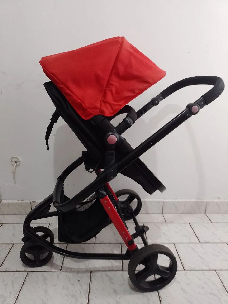 Carrinho Mobi Safety Moisés com Bebê Conforto+ Base para carro  - Foto 3