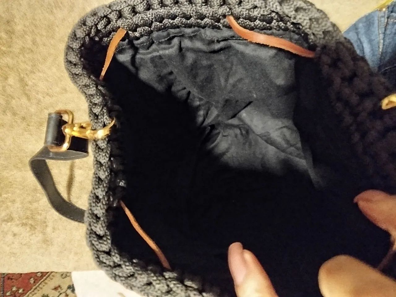 Bolsa de ombro preta artesanal - Foto 5