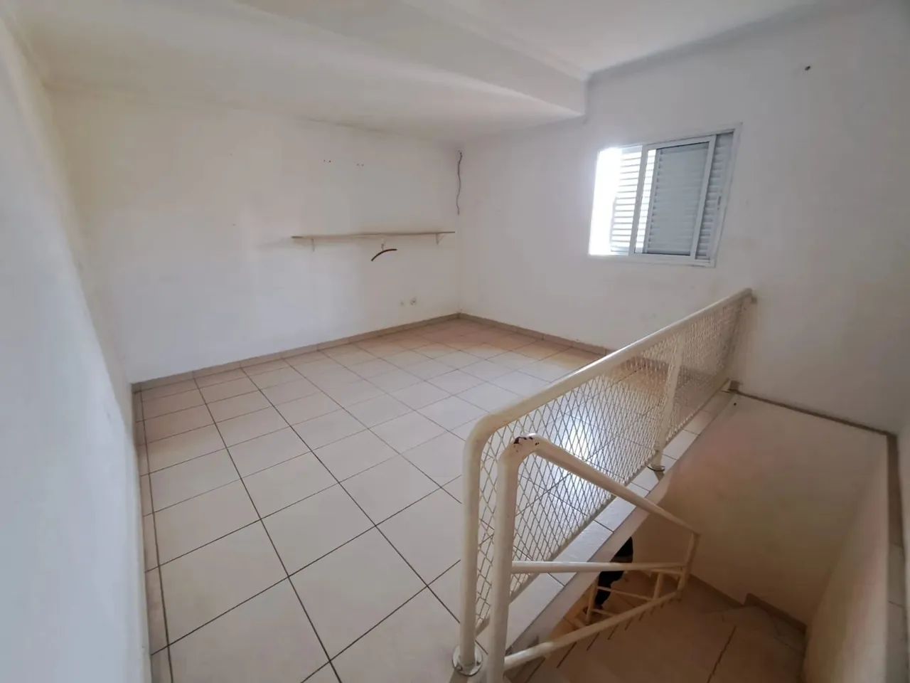 Sobrado para venda possui 240 metros quadrados com 4 quartos em Presidente Altino - Osasco - Foto 5