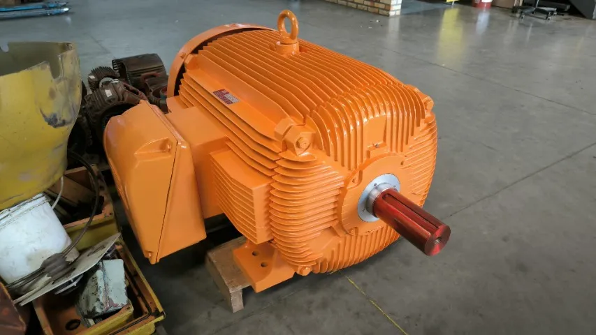 Motor elétrico Weg. recondicionado 300cv 1150-rpm (6 polos)