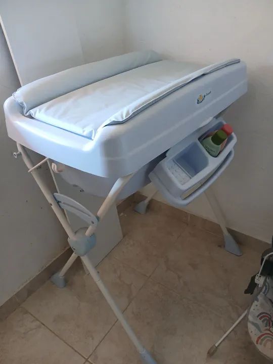 Trocador de bebê com estrutura dobrável - Foto 2