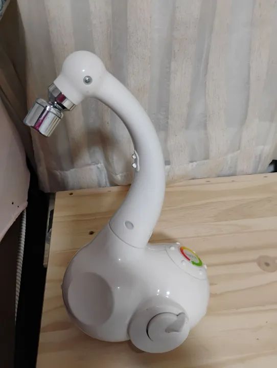 torneira eletrica hydra lumen eletronica 110v - Foto 3