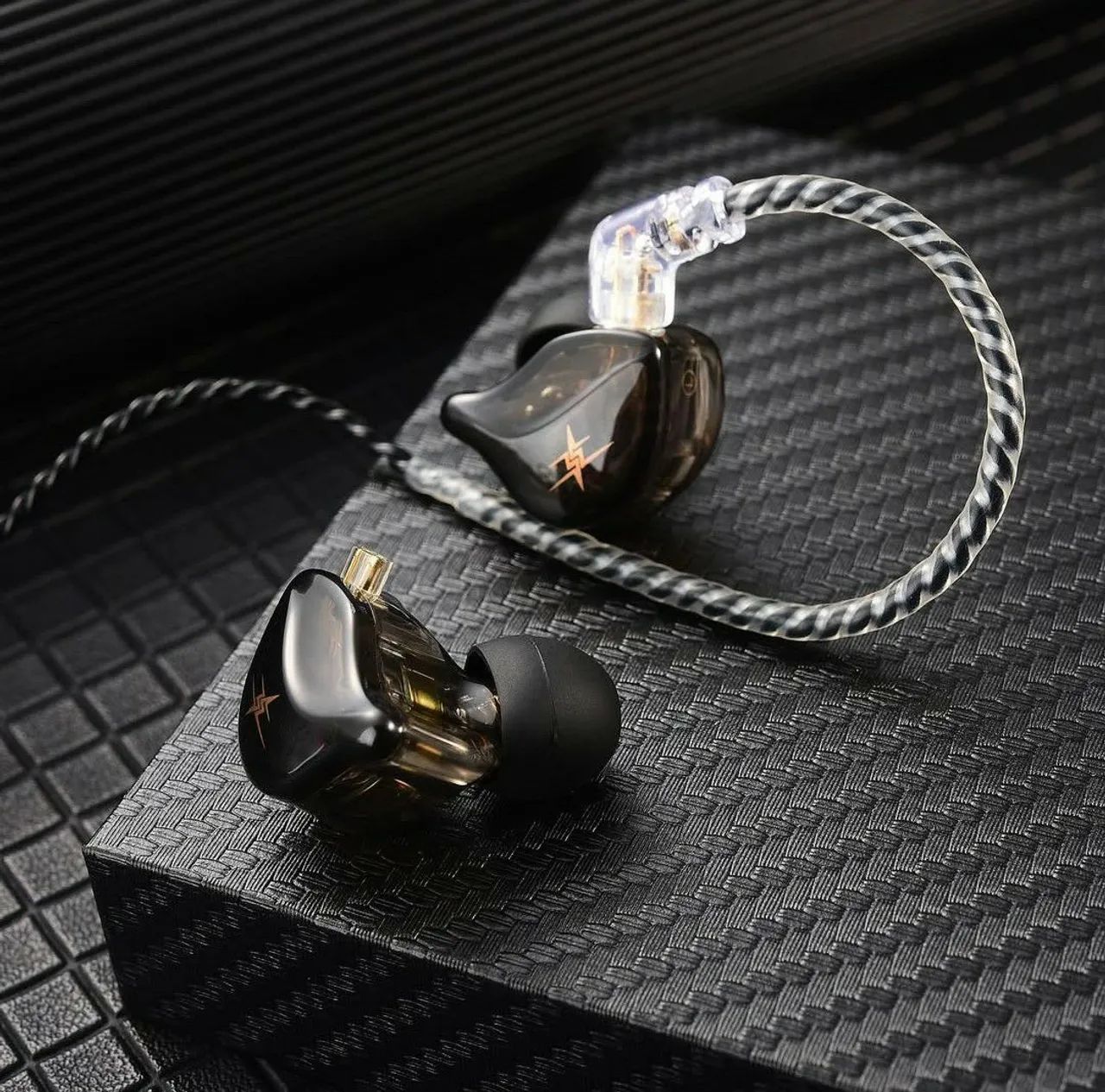 Fellows!(Q)「Q.E.D.」 Fone de Ouvido P/ Retorno QKZ ZXT Sem Microfone Lilás - AC2489