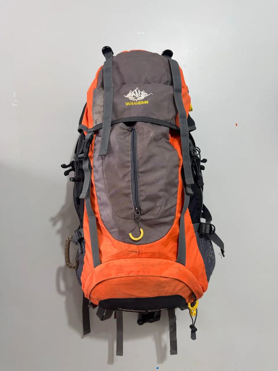 Mochila impermeável trilha camping reforçada 70 litros Laranja