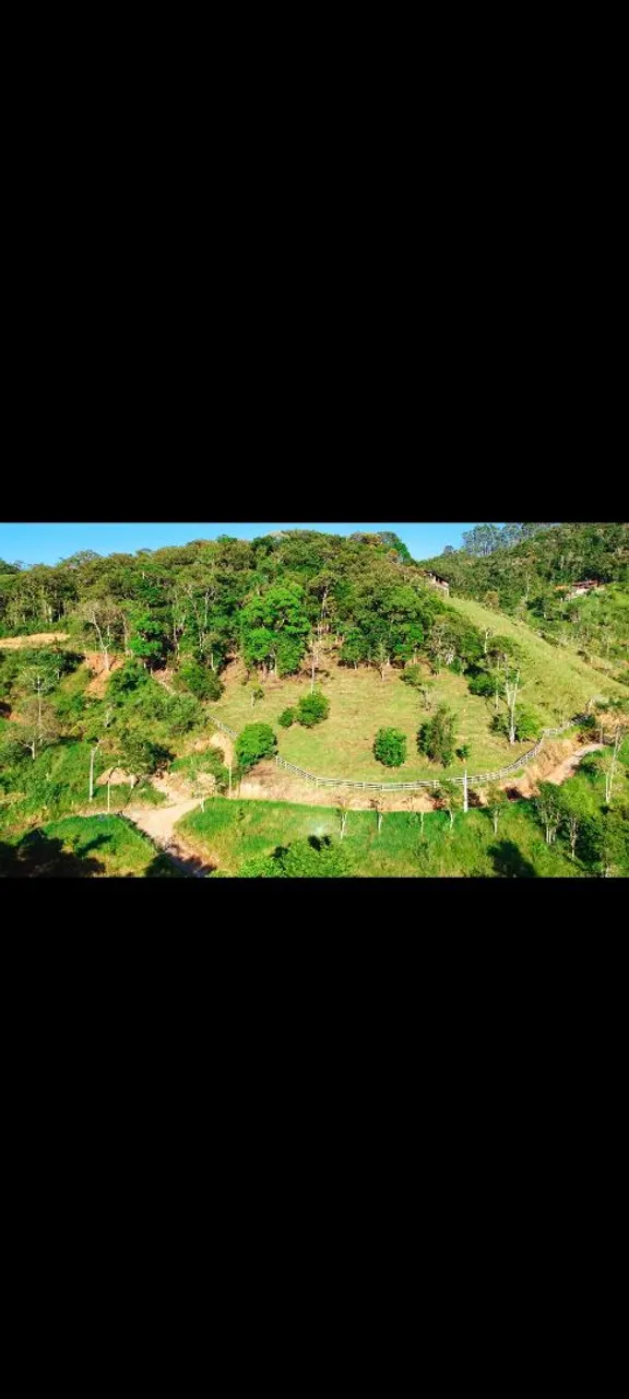 Sitio com 5.200 m2 com nascente e vista incrível - Águas Mornas
