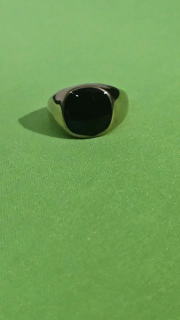 Anel masculino com pedra preta