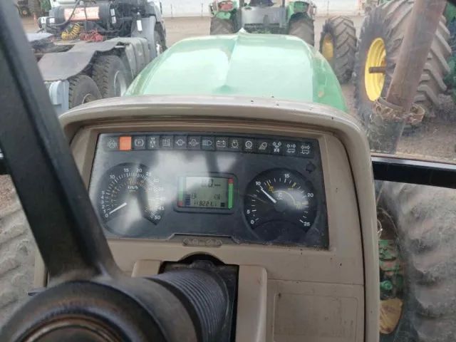 Trator Jhon Deere 6100 - Foto 6