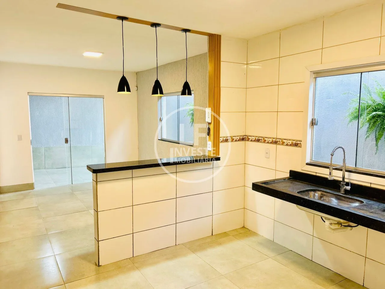 Casa Térrea 150m² com 2 Quartos | Senador Canedo | Oportunidade!