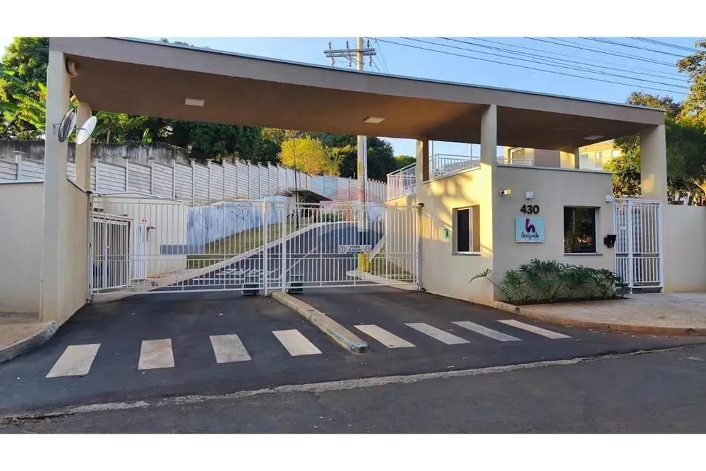 Apartamento com dois dormitórios