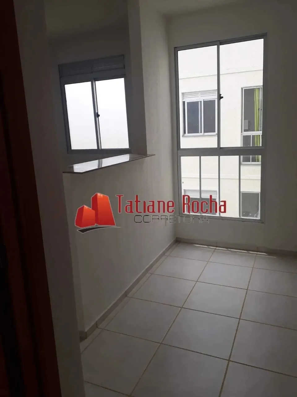 Vendo apartamento no Condomínio Parque Flora.