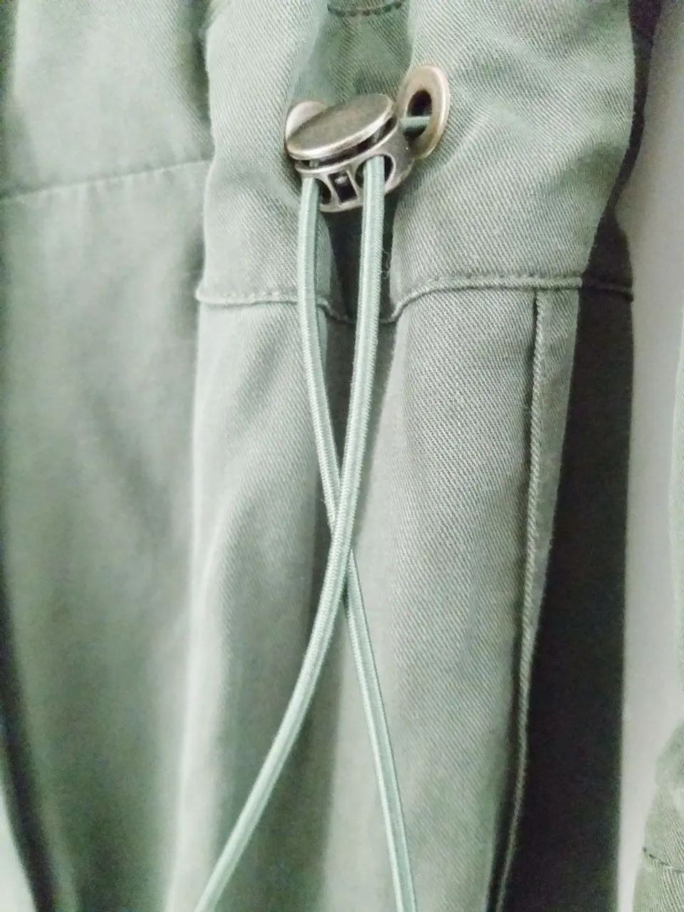 MACACÃO LONGO, VERDE MILITAR, MARCA ANIMALE. - Foto 2