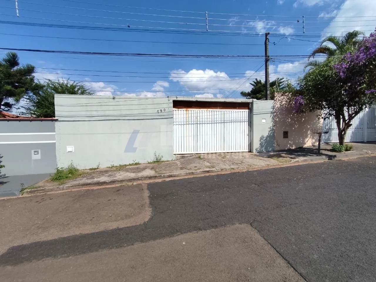 Venda de Casas / Padrão na cidade de São Carlos