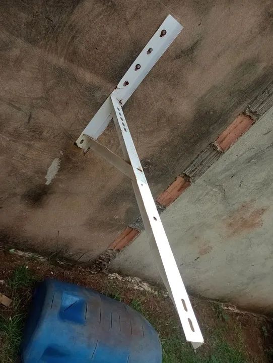 CONDENSER SUPPORT