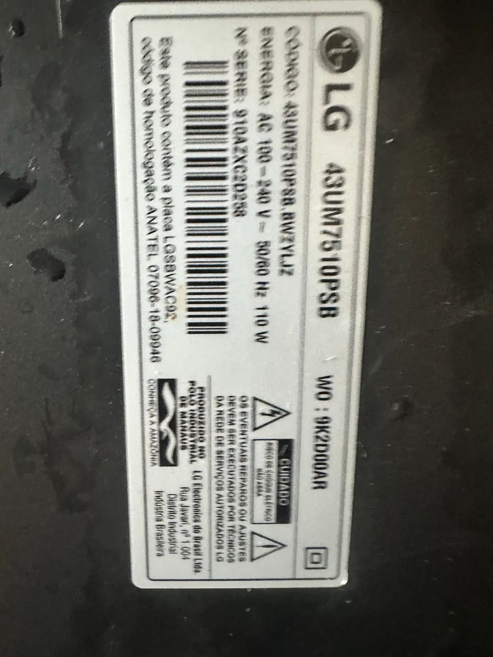 Tv LG 43UM7510PSB tela quebrada não tenho controle nem base  - Foto 2